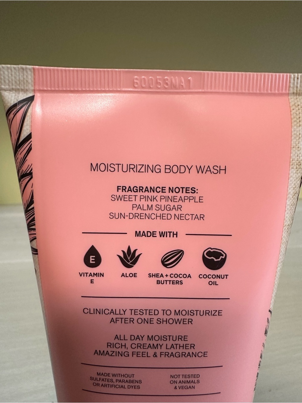 Bath & Body Works Costa Rica Pink Pineapple Moisturizing Body Wash - Pink & Gold - Picture 2 of 3